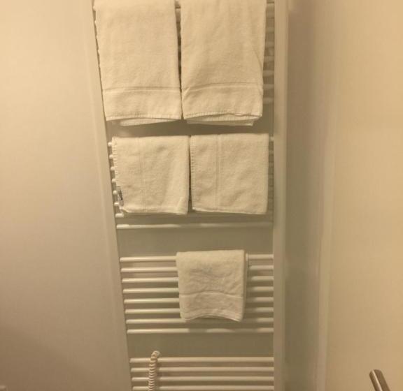 Номер Стандарт Трехместный, Central Hannover