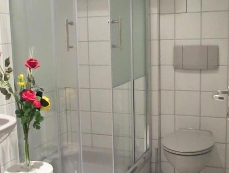 Quarto Estandar, Deutscher Hof