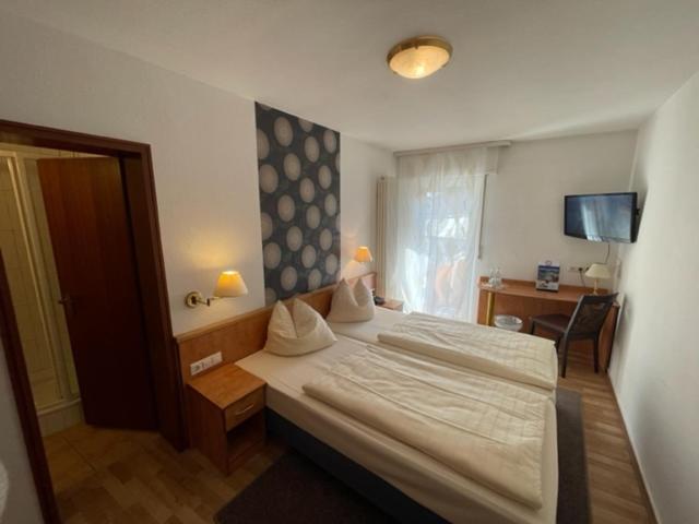 Номер Стандарт, Ebnet