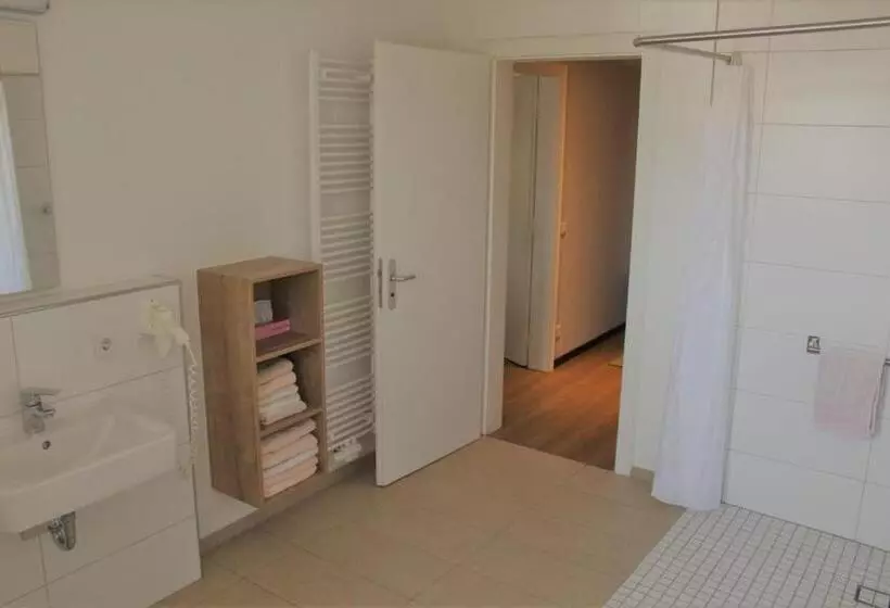 スタンダード４人部屋, Eifelbräu