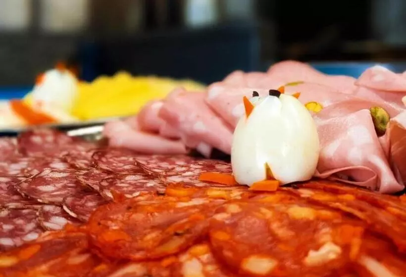スーペリアファミリールーム, Grüner Baum Melissone Italian Restaurant