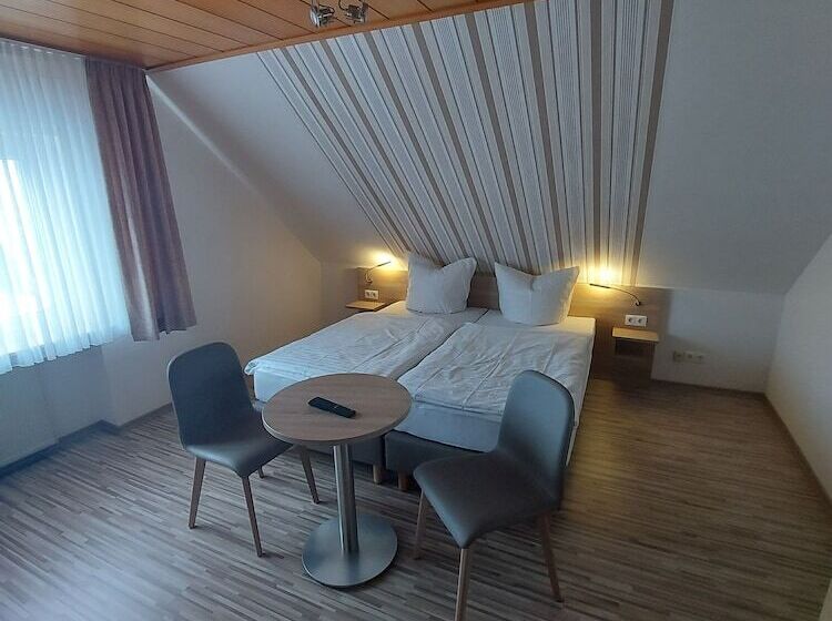 Номер Стандарт, Landgasthaus Hubertusklause