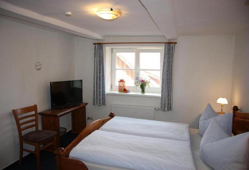 스탠다드 룸, Plater Hermann