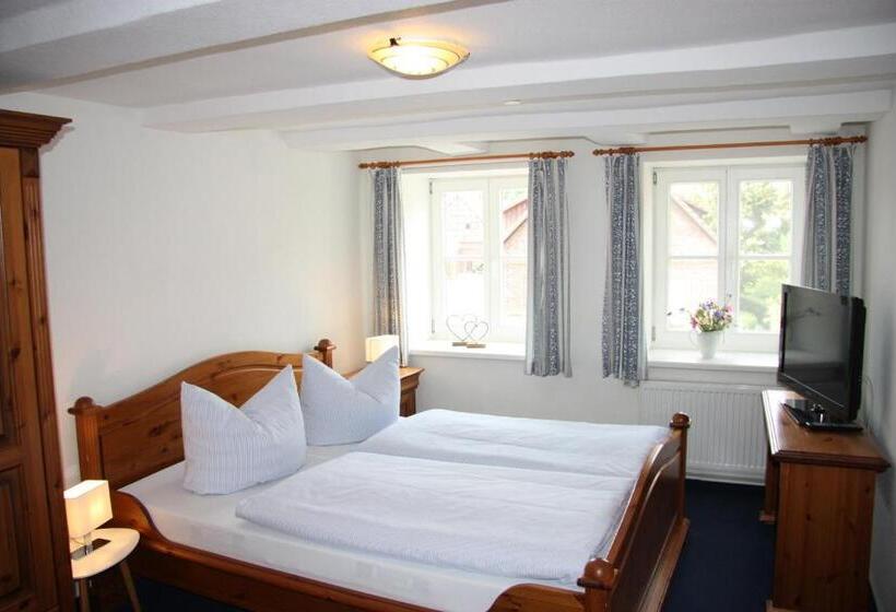 스탠다드 룸, Plater Hermann