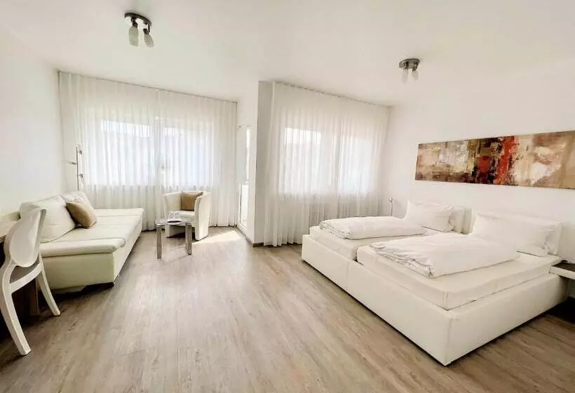 Comfort Single Room, Restaurant Alt Pirmasens