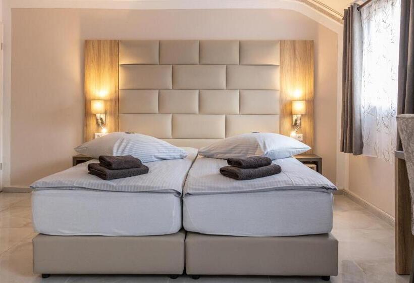 Номер Стандарт, Restaurant Meteora