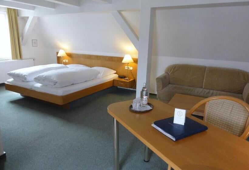 חדר משפחתי, Württemberger Hof Garni