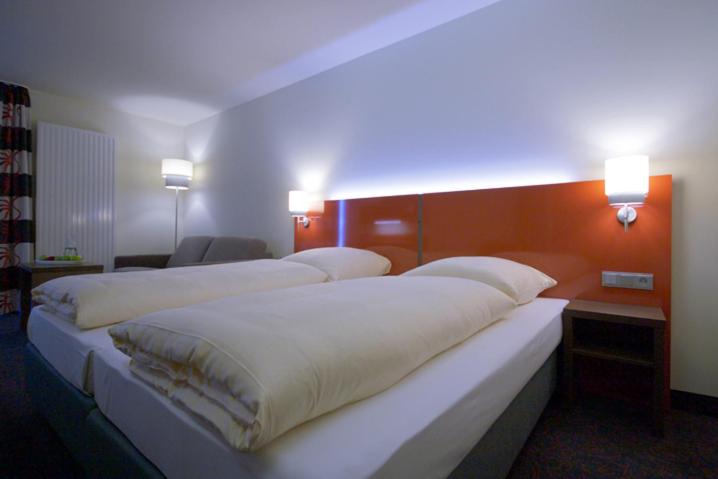 家庭间, Iq Hotel Ulm