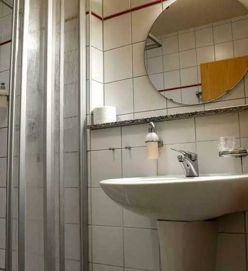 スタンダードシングルルーム, Landgasthof & Brauerei Löwen Sasbach
