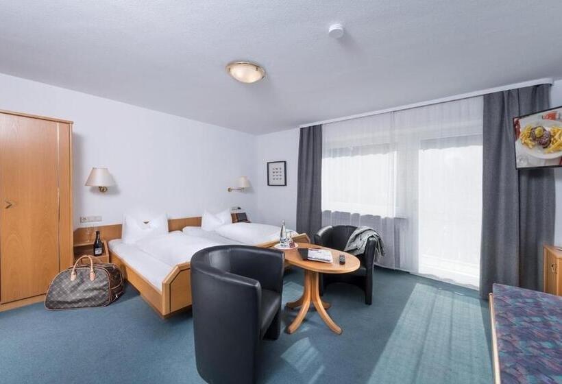 스탠다드 트리플 룸, Landgasthof Ochsen