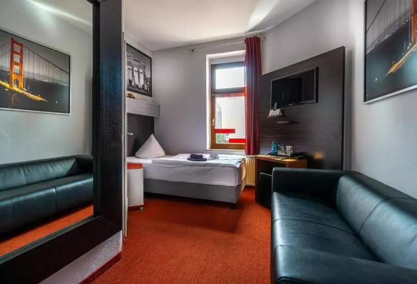 Standard Yhden Hengen Huone, Sl Otel   Das Stadthotel   Voll Klimatisiert