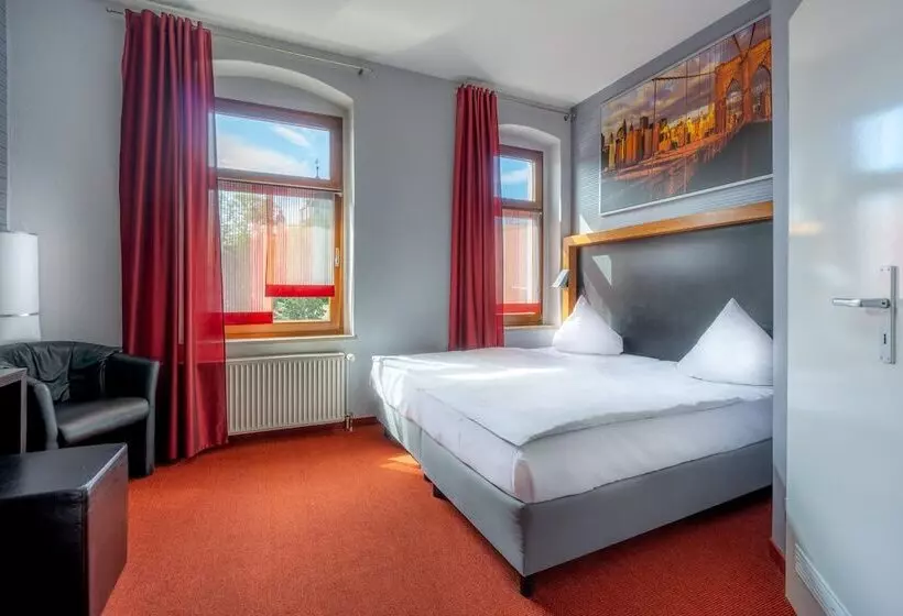 Perhehuone, Sl Otel   Das Stadthotel   Voll Klimatisiert