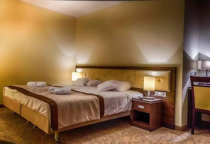 اتاق راحتی, Czardasz Spa & Wellness