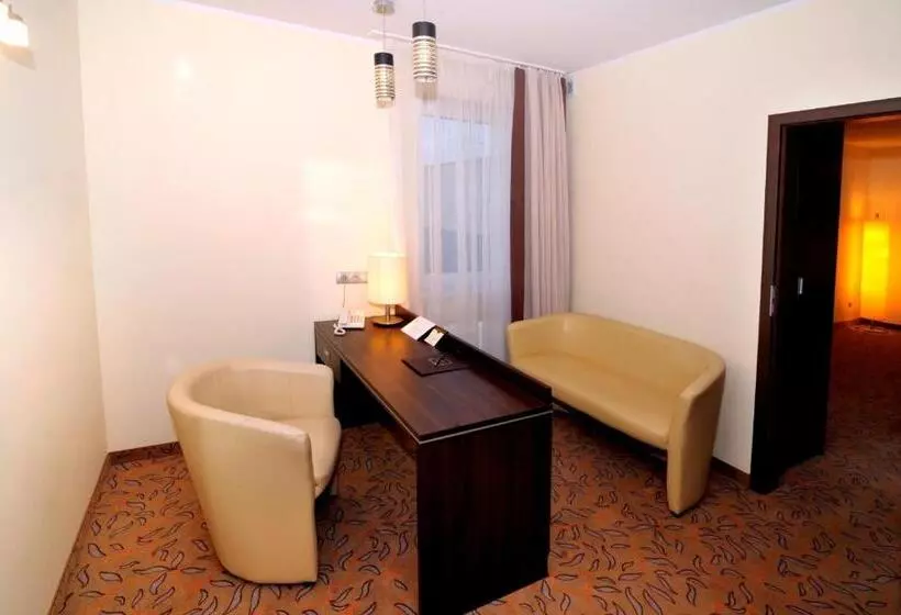 سوییت لوکس, Czardasz Spa & Wellness
