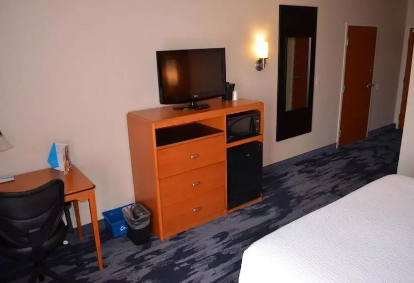 キングサイズベッドのスタンダードルーム, Fairfield Inn & Suites By Marriott Sault Ste. Marie