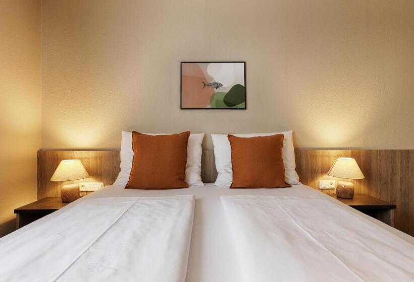 Quarto deluxe, Fischzucht   By Homekeepers