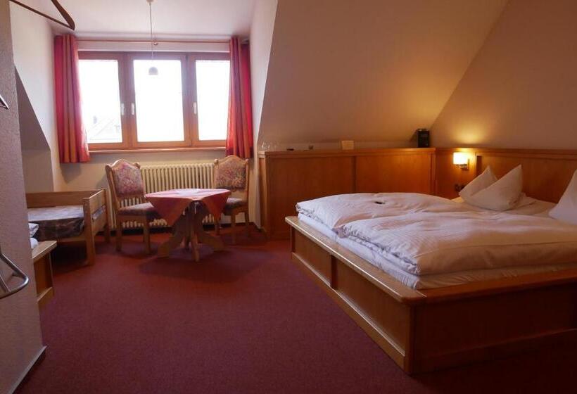 Трехместный Номер Базовый, Gasthof Hereth