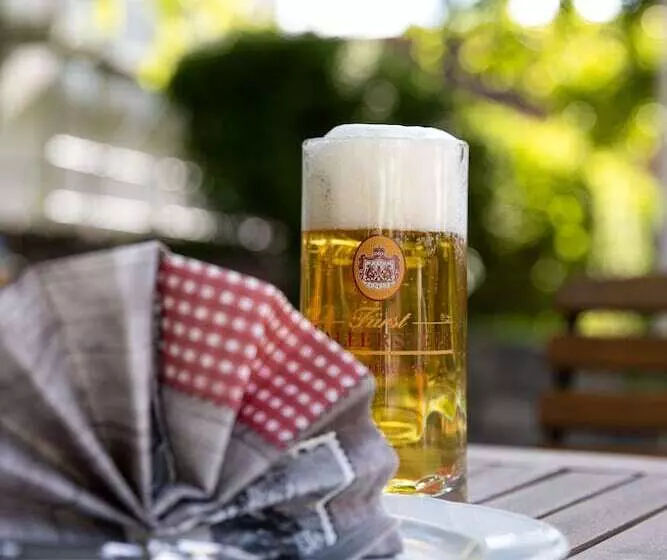 اتاق استاندارد, Landhotel Weißer Hahn