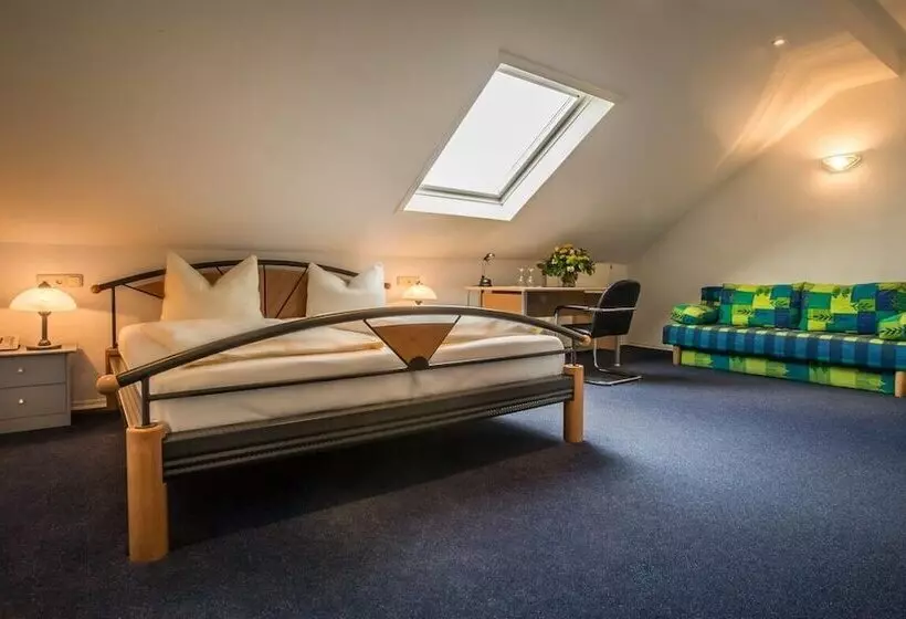 اتاق استاندارد, Landhotel Weißer Hahn
