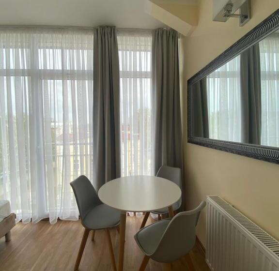 اتاق استاندارد سه نفره, Lazur Apartamenty