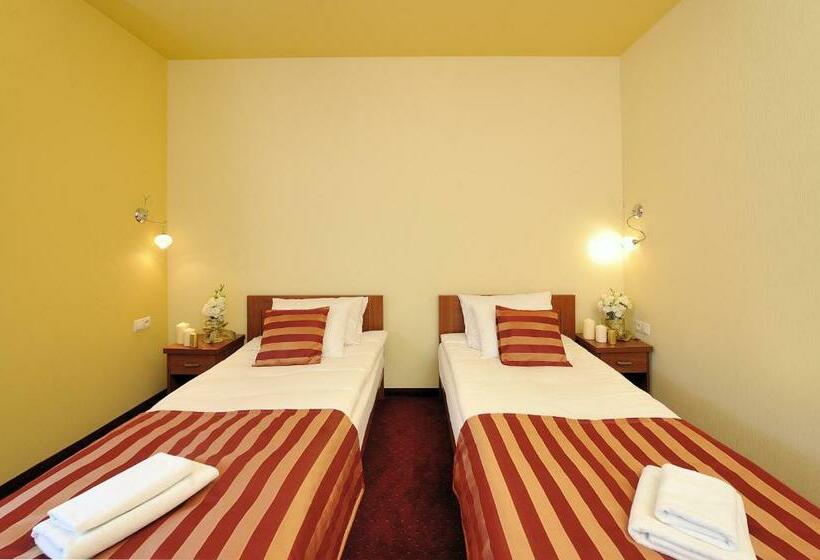 اتاق استاندارد, Na Błoniach