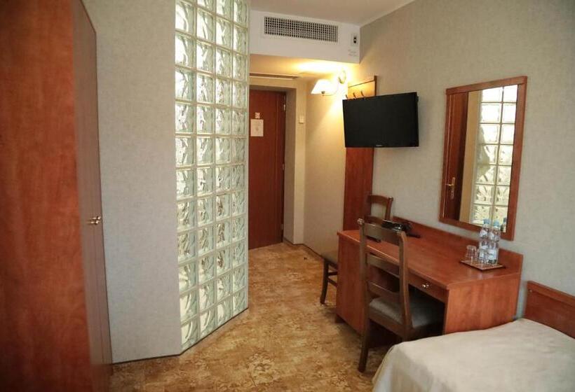 اتاق استاندارد یک نفره, Przepióreczka