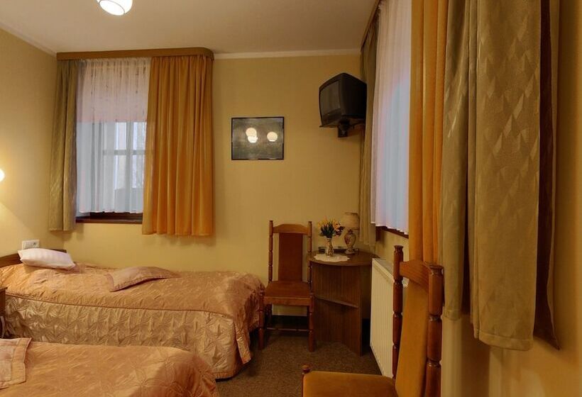 标准间, Podzamcze