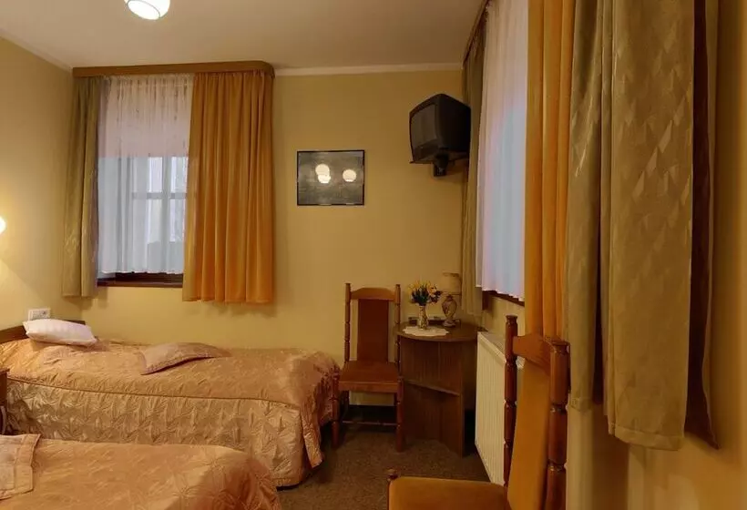 اتاق استاندارد, Podzamcze