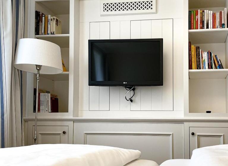 Номер Стандарт, Restaurant Annesophie