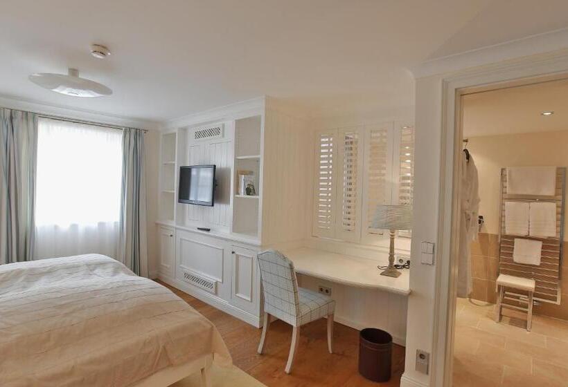 Номер Deluxe, Restaurant Annesophie