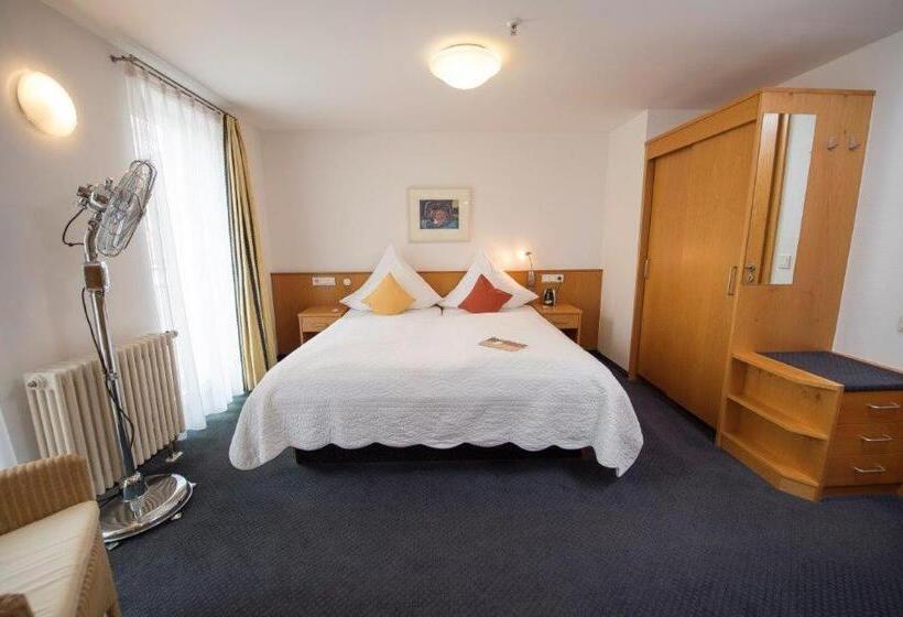 Номер Стандарт, Restaurant Annesophie