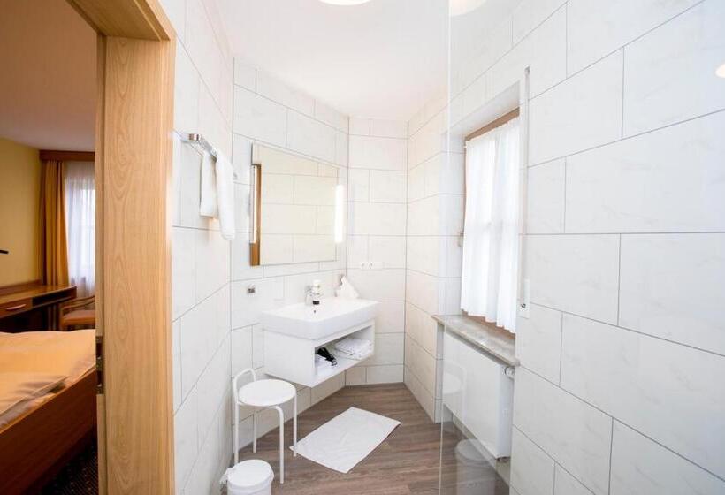 Номер Стандарт Индивидуальный, Restaurant Jägerhof