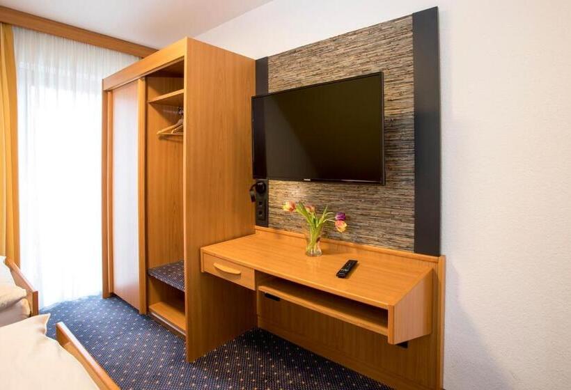 Номер Стандарт Индивидуальный, Restaurant Jägerhof