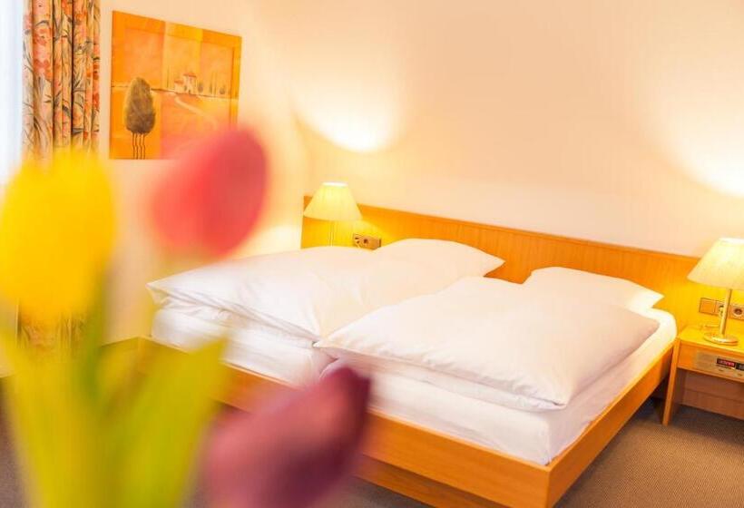 Номер Стандарт, Restaurant Jägerhof