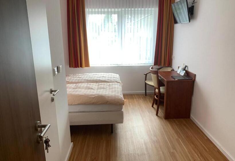 スタンダードルーム, Restaurant Zur Post