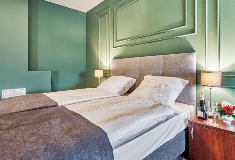 غرفة عائلية, St Lukas Medical & Spa