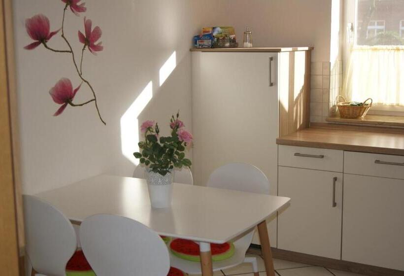 Апартаменты 2 Спальни, Land Gut Hotel Allerhof