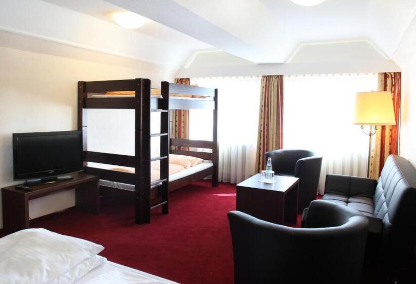 Семейный Номер, Lobinger Hotel Weisses Ross