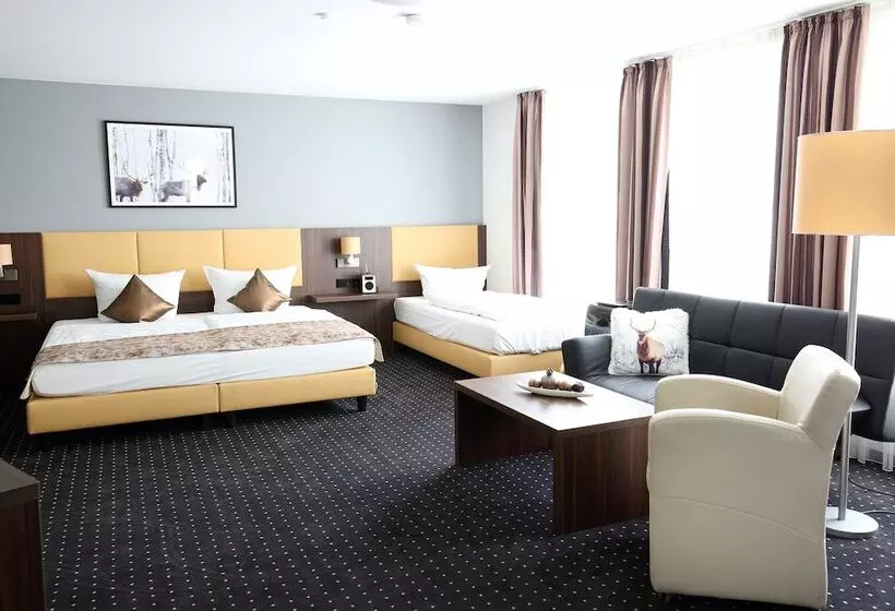 ファミリールーム, Lobinger Hotel Weisses Ross