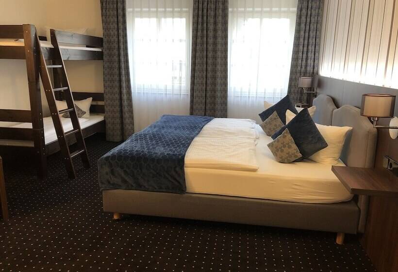 Семейный Номер, Lobinger Hotel Weisses Ross