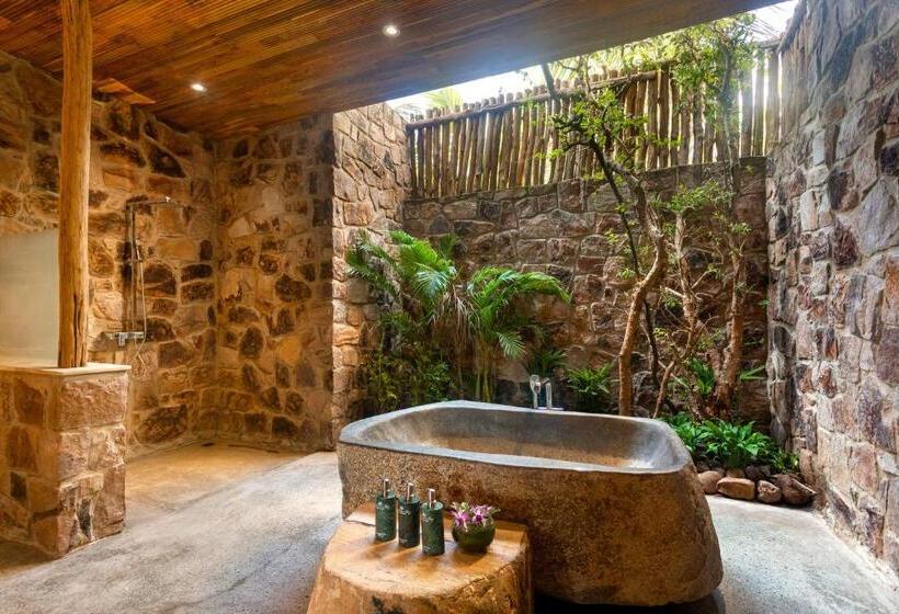 بانگلوی ممتاز, Grand Ocean Bay Resort Phu Quoc