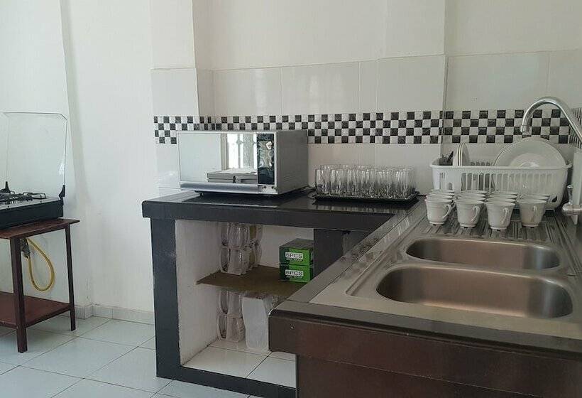 Кровать в Общей Комнате, Akualink Hostel