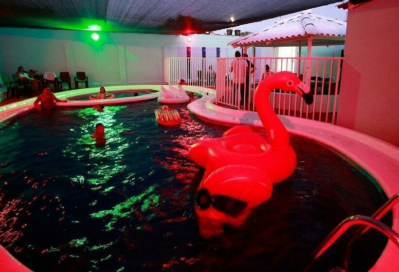 Кровать в Общей Комнате, Akualink Hostel