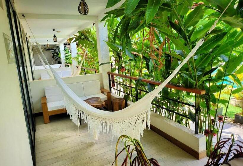 غرفة كلاسيكية ثلاثية, Las Hamacas