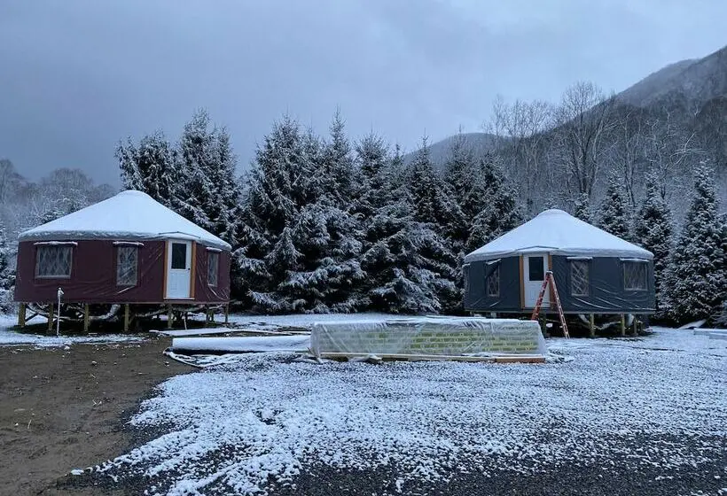スタンダードバンガロー, Maggie Valley Cabin Rentals
