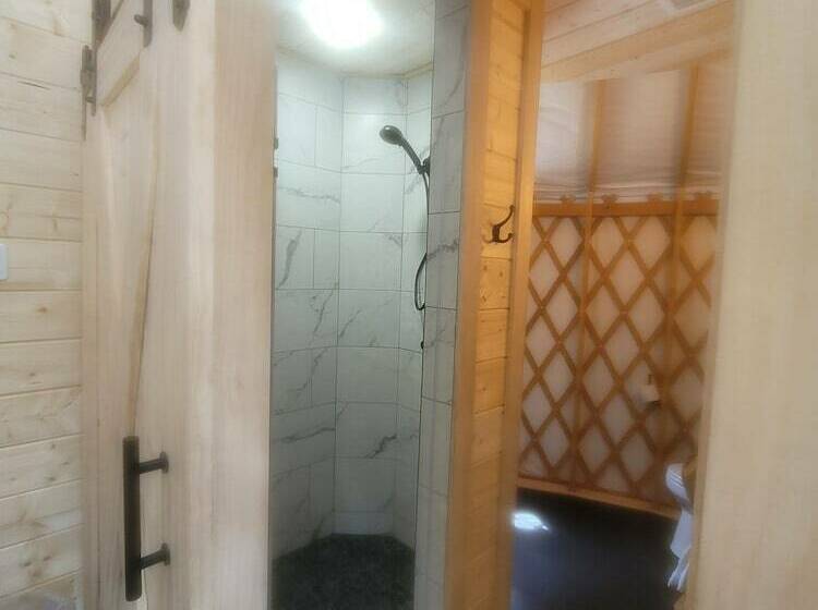 スタンダードバンガロー, Maggie Valley Cabin Rentals