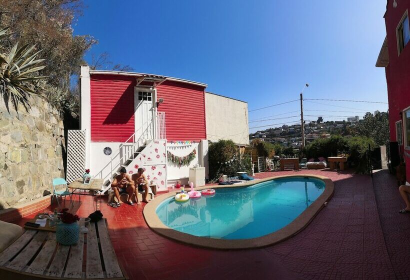 اتاق کلاسیک سه تخته, Alabama Monroe Guest House