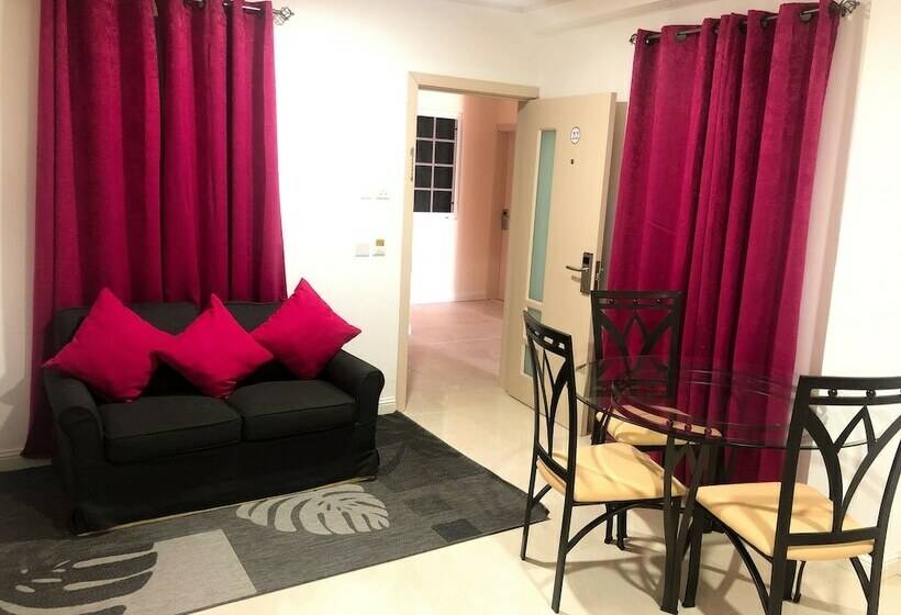 آپارتمان لوکس 1 خوابه, Calliandras Apartment Complex