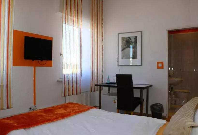 اتاق استاندارد یک نفره, Casa Hotel Neu Isenburg