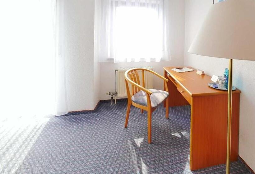 Номер Стандарт, City Hotel Mark Michelstadt